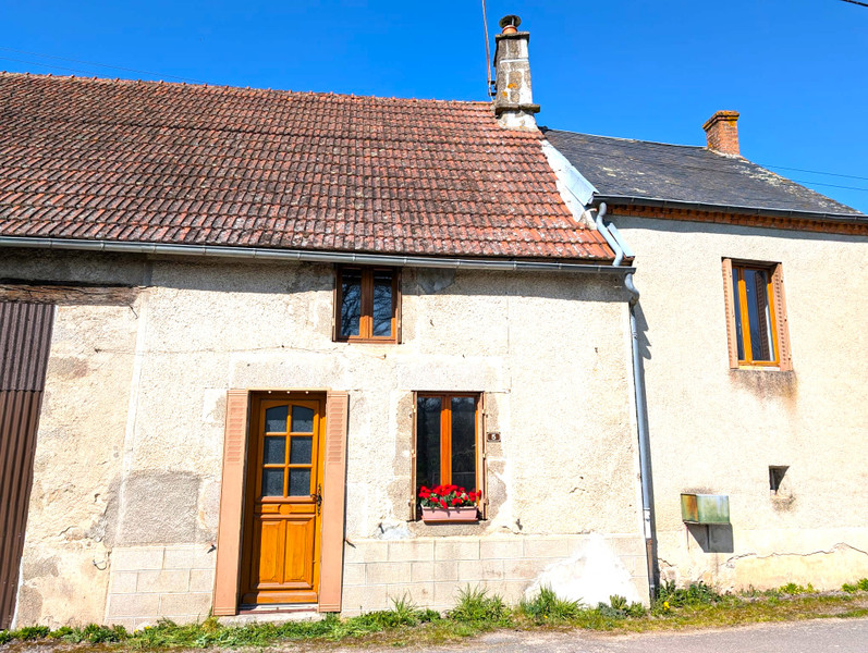 Propriété à vendre à Saint-Julien-le-Châtel, Creuse - 56 600 €