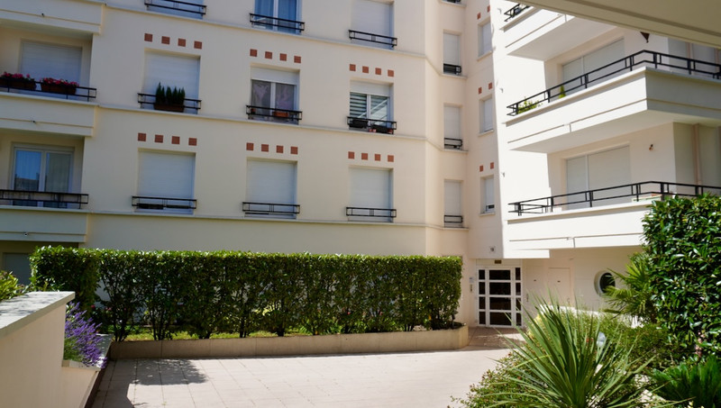 Vente Appartement 63m² 3 Pièces à Suresnes (92150) - Leggett Immobilier