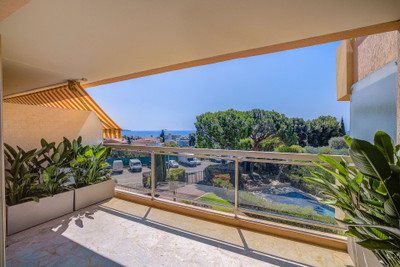 French property for sale in Nice, Alpes-Maritimes - €535,000 - photo 1