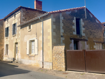 Maison à vendre à Moncontour, Vienne, Poitou-Charentes, avec Leggett Immobilier
