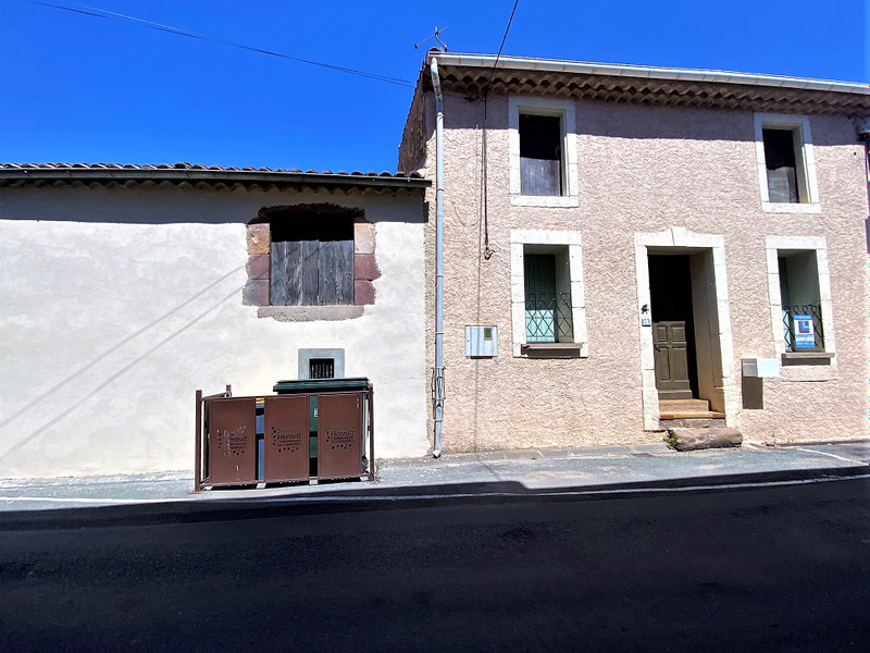 French property for sale in Villespassans, Hérault - €160,000 - photo 4