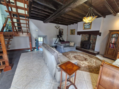 French property for sale in La Gacilly, Morbihan - €381,600 - photo 2