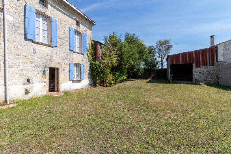 French property for sale in Siecq, Charente-Maritime - photo 3