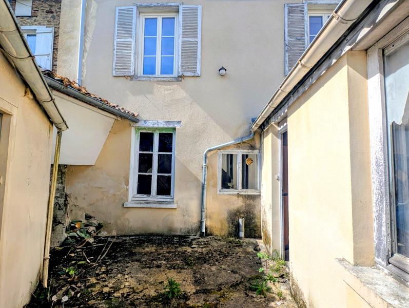 French property for sale in Châlus, Haute-Vienne - €39,600 - photo 9