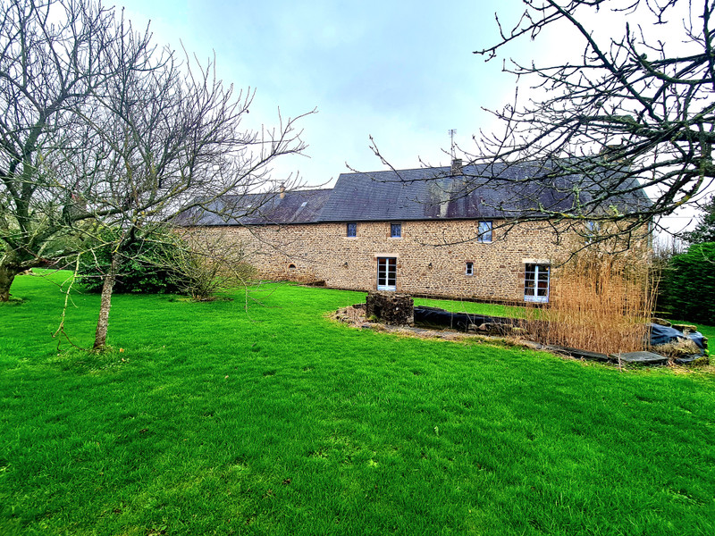 French property for sale in Gorron, Mayenne - €229,800 - photo 9