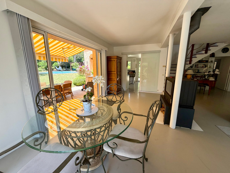 French property for sale in Mougins, Alpes-Maritimes - €880,000 - photo 6