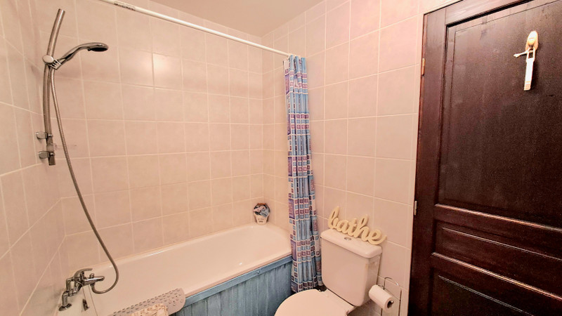 French property for sale in Massignac, Charente - €130,800 - photo 9