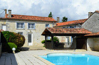 Maison à vendre à La Rochette, Charente - 267 393 € - photo 1