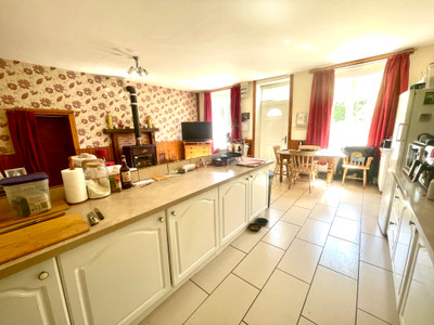 French property for sale in Lignières-Orgères, Mayenne - €166,000 - photo 3