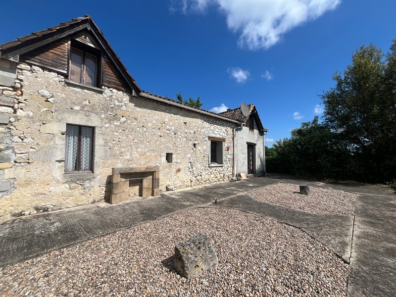 French property for sale in Saint-Vivien, Dordogne - €85,000 - photo 1