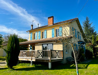 Maison à vendre à La Sauvetat-du-Dropt, Lot-et-Garonne - 299.900 € - photo 1