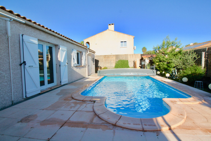 French property for sale in Marseillan, Hérault - &#8364;493,000 - photo 2