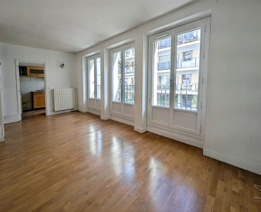 French property for sale in Paris 7e Arrondissement, Paris - €495,000 - photo 9