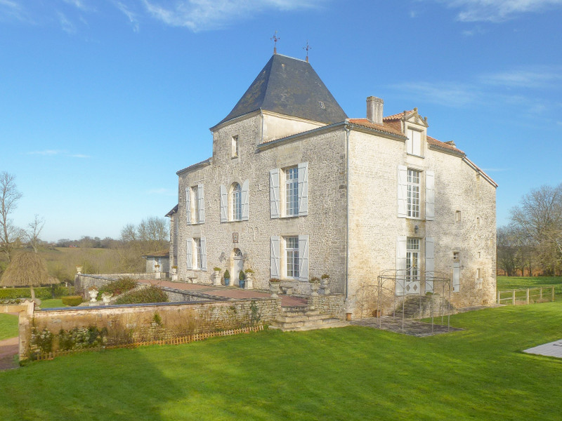 Chateau for sale in La Chapelle-Bâton - Deux-Sèvres - Chateau in ...