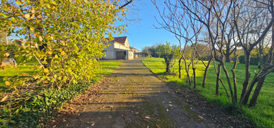 French property for sale in L'Hermenault, Vendée - €299,900 - photo 2