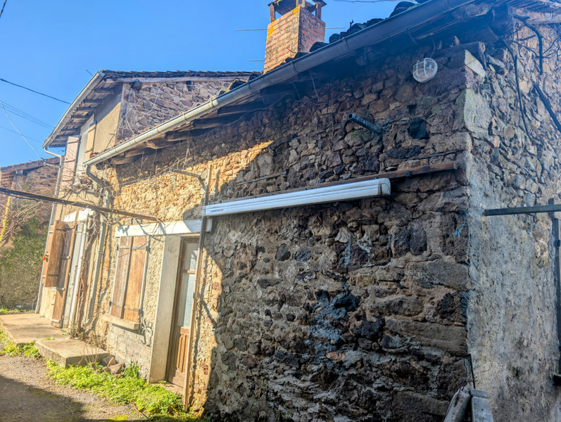 French property for sale in Vayres, Haute-Vienne - €28,900 - photo 9