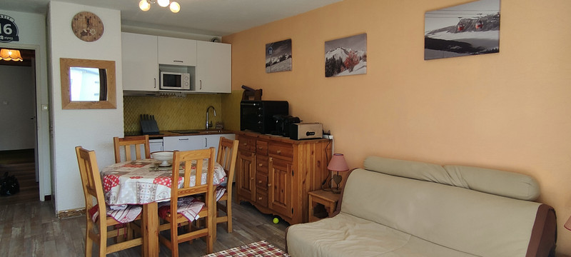 French property for sale in Les Deux Alpes, Isère - €235,400 - photo 3