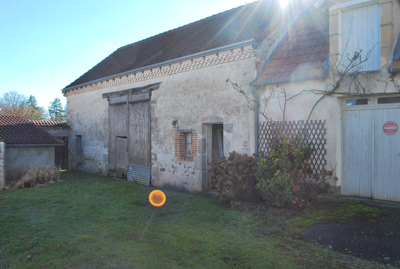 French property for sale in Verneuil-Moustiers, Haute-Vienne - €141,000 - photo 4