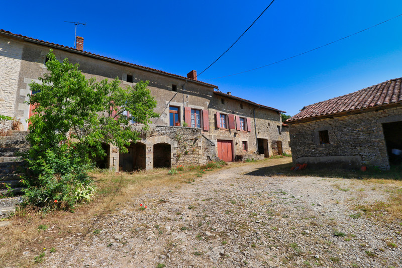 French property for sale in Chatain, Vienne - €172,000 - photo 10
