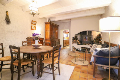 French property for sale in Lussan, Gard - €194,000 - photo 2