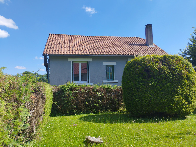 Maison à vendre à Dournazac, Haute-Vienne - 79.200 € - photo 1