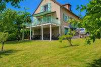 Propriété à vendre à Montmorillon, Vienne - 194 000 € - photo n°2