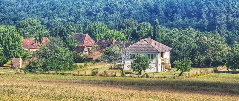 Maison à vendre à Audrix, Dordogne - 200.000 € - photo 1