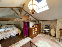 Maison à vendre à Saint-Sauvant, Vienne - 157.777 € - photo 12