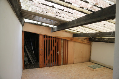 French property for sale in Saint-Savin, Vienne - €28,600 - photo 7