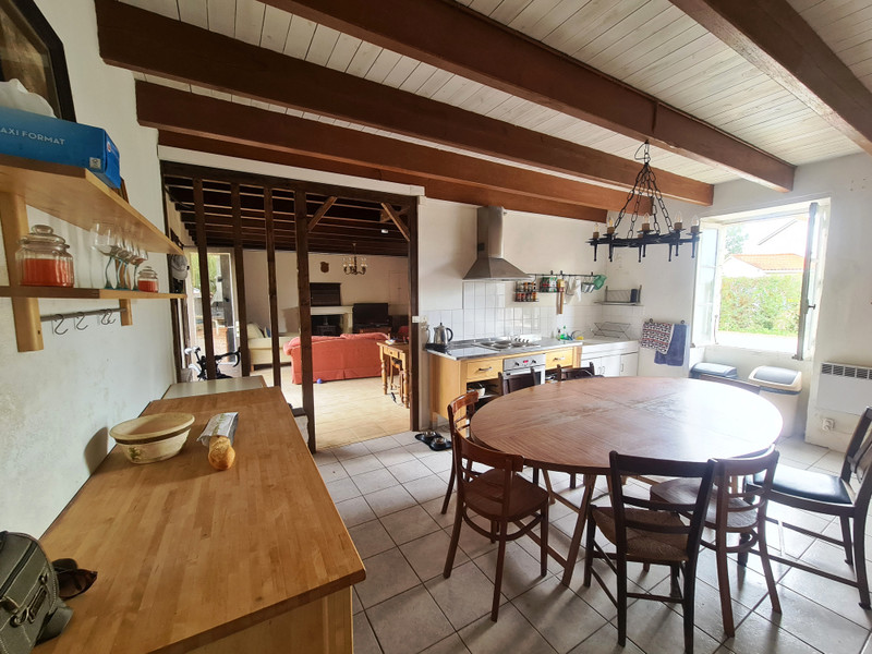 French property for sale in Triaize, Vendée - €199,800 - photo 4