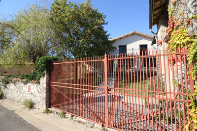 French property for sale in Bessé, Charente - €130,800 - photo 9
