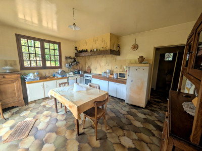 French property for sale in Saint-Cyr-la-Roche, Corrèze - €243,500 - photo 4