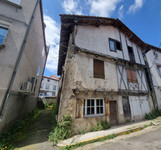 Maison à vendre à Chabanais, Charente - 31.000 € - photo 6
