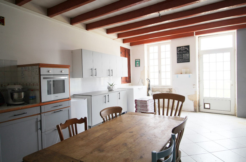 French property for sale in Le Gicq, Charente-Maritime - photo 3