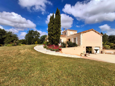 house for sale in Charente