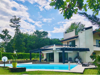 house for sale in Landes