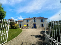 Propriété à vendre à Madiran, Hautes-Pyrénées - 449 900 € - photo n°1