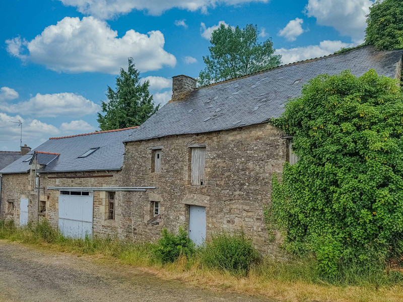 House for sale in Plouguenast Côtesd'Armor REDUCED and open to offers! House to renovate