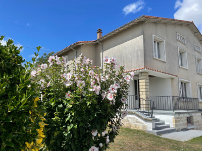 Maison à vendre à Melle, Deux-Sèvres, Poitou-Charentes, avec Leggett Immobilier