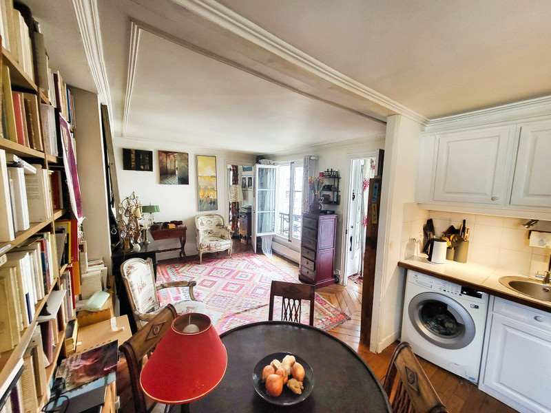 French property for sale in Paris 8e Arrondissement, Paris - €457,000 - photo 3