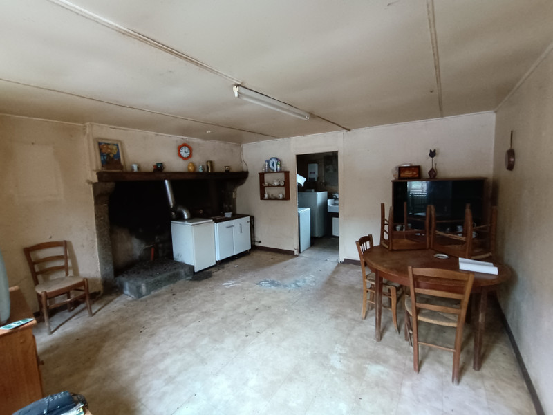French property for sale in Auzances, Creuse - €82,500 - photo 7