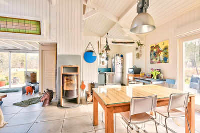 French property for sale in Castelnau-de-Médoc, Gironde - €499,000 - photo 2
