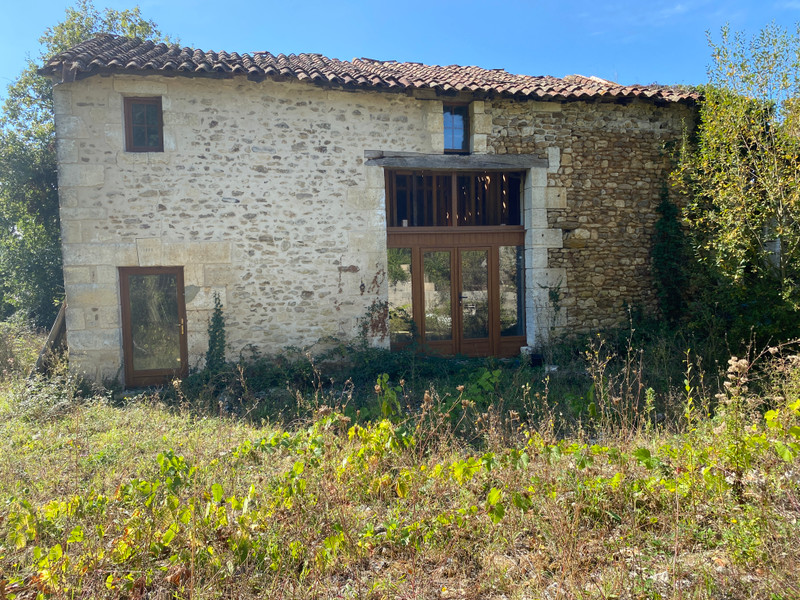 French property for sale in Édon, Charente - €49,600 - photo 2