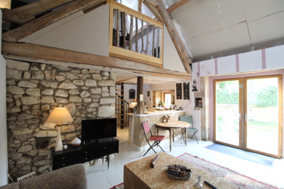 French property for sale in Yzeures-sur-Creuse, Indre-et-Loire - €172,800 - photo 1