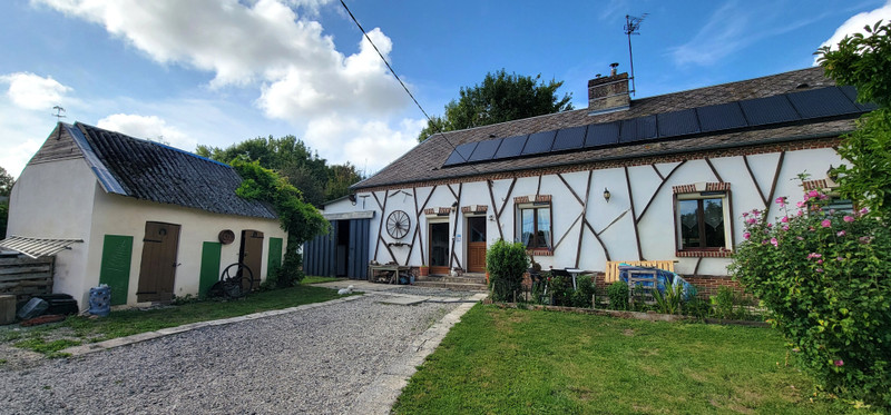 French property for sale in Vaudricourt, Somme - €201,000 - photo 0