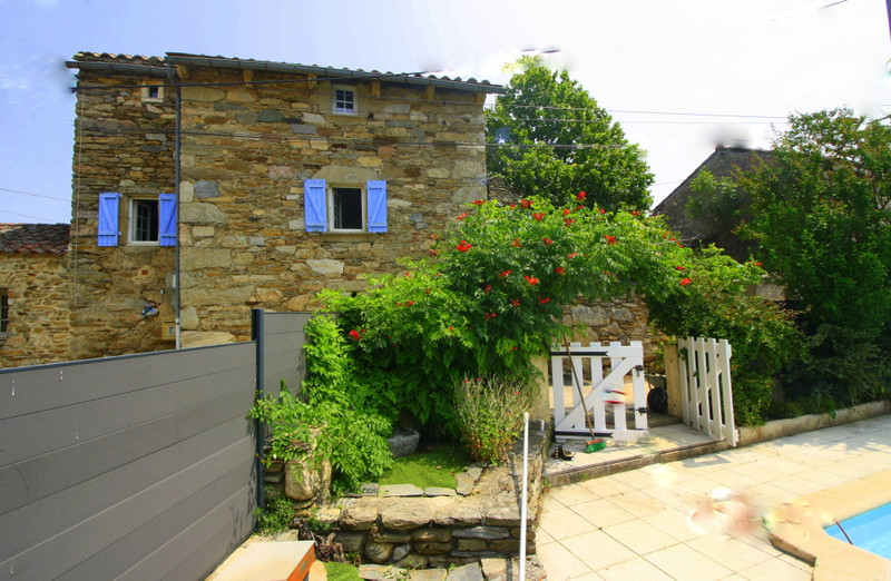 French property for sale in Prémian, Hérault - €360,400 - photo 4
