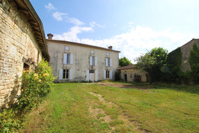 French property for sale in Chives, Charente-Maritime - €149,000 - photo 14