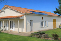 Propriété à vendre à Terres-de-Haute-Charente, Charente - 349 800 € - photo n°1