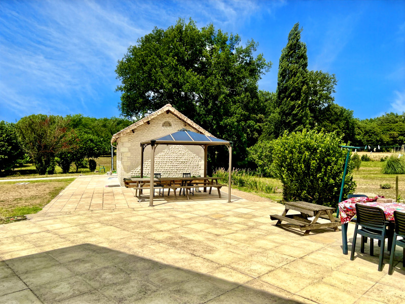 French property for sale in Lorignac, Charente-Maritime - €500,000 - photo 13
