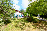 Propriété à vendre à Montbron, Charente - 318 000 € - photo n°2